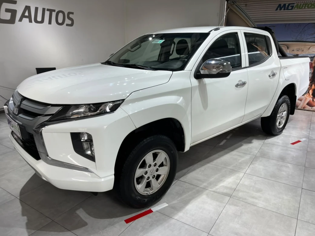 imagen 0 de vehiculo con id 2209